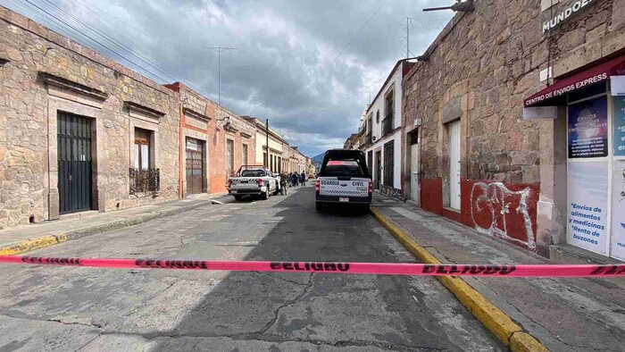 Hallan un baleado a unas calles de Las Tarascas