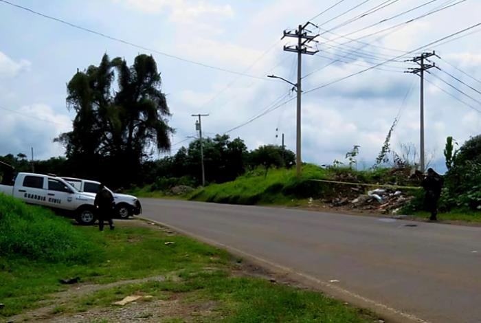 Hallan un cadáver putrefacto a cerca de la “libre” Uruapan-Lombardía
