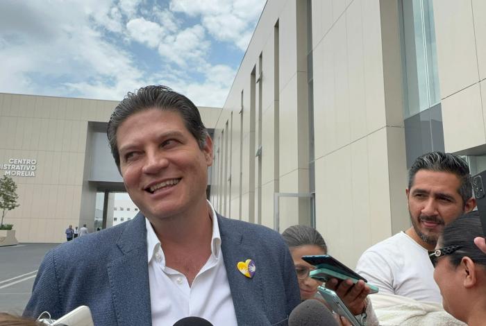 ‘Hay encuestas que dan risa’: Alfonso Martínez pide dejar el 2027 para el 27