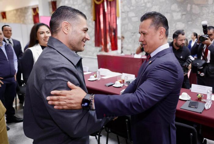 Hay municipios en Michoacán sin un solo policía certificado: Carlos Torres Piña