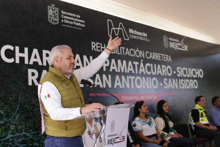 Histórica transformación de la infraestructura vial en Michoacán.