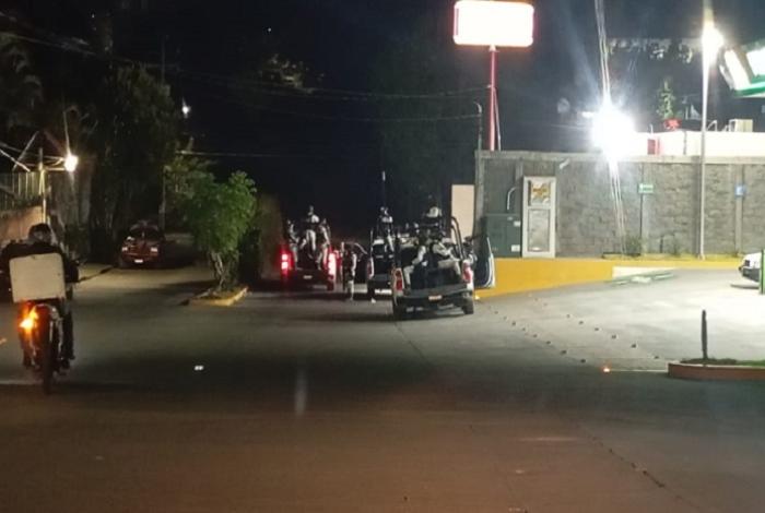 Hombre baleado llega a pedir ayuda a filtro de la Guardia Nacional, en Uruapan