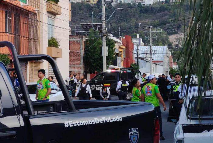 Hombre es asesinado a balazos en la colonia Félix Ireta de Morelia