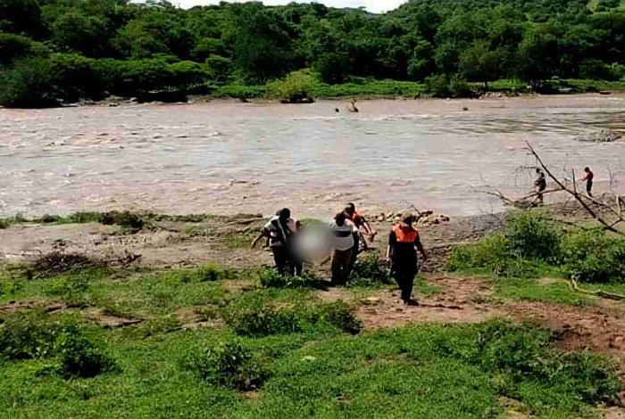 Hombre fallece ahogado en una presa del municipio de Nocupétaro