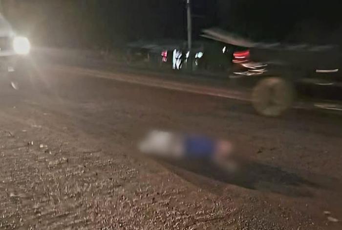 Hombre muere atropellado por vehículo no identificado en la carretera Uruapan-Paracho