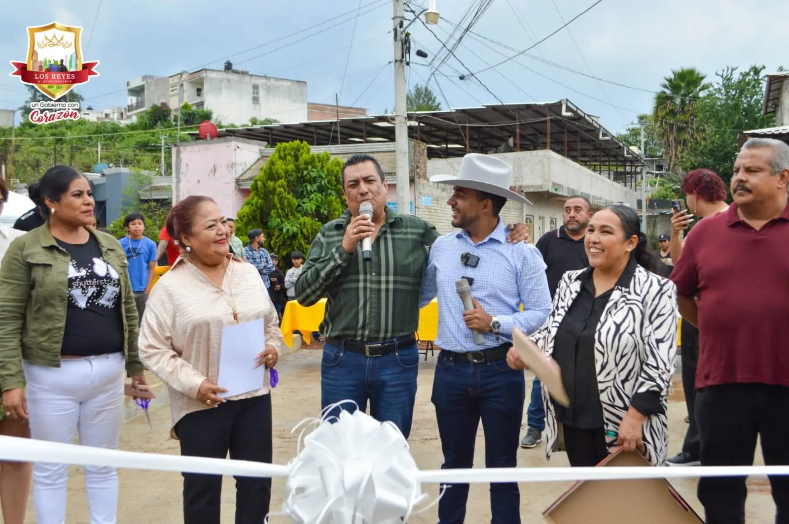 Humberto Jiménez Solís inaugura el puente Concordia que une a colonias y transforma vidas en Los Reyes