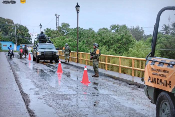 Huracán “Erick” toca tierra en Oaxaca sin víctimas reportadas