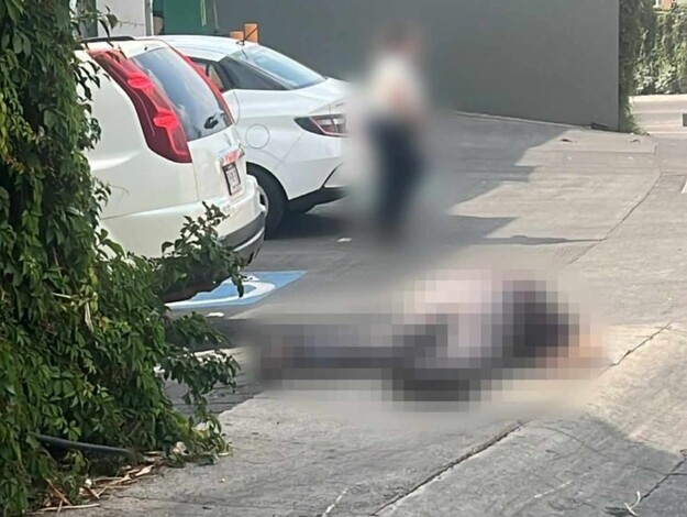 #Imágenes | Matan a un hombre afuera de Oxxo en la zona de Altozano 