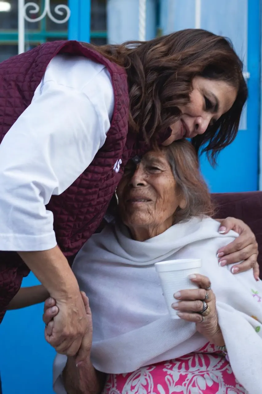 Impulsa Fabiola Alanís agenda de cuidados para dignificar la vida de las mujeres en Michoacán