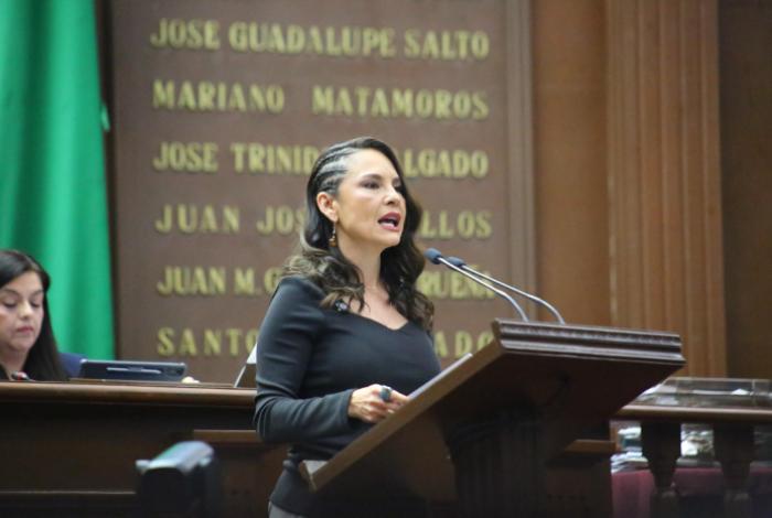 Impulsa Nalleli Pedraza iniciativa para garantizar rentas justas en Michoacán