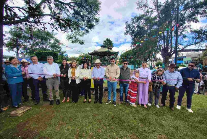 Inaugura SeCultura Morelia letras monumentales de Tenencia Morelos