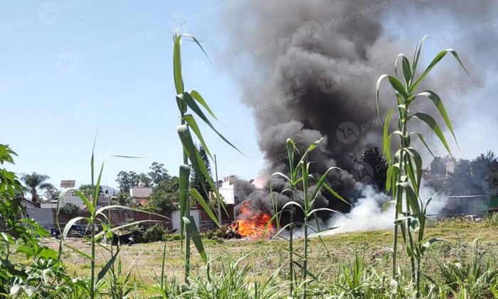 Incendio en lote alerta a bomberos de Morelia