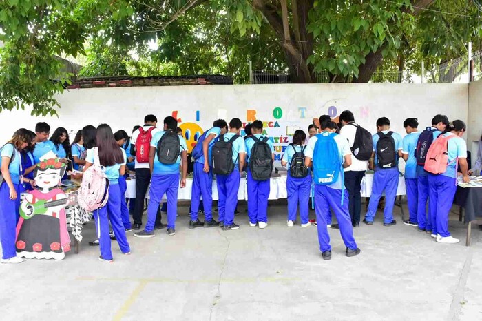 Inicia el Librotón en la Biblioteca Municipal «Josefa Ortiz de Domínguez»