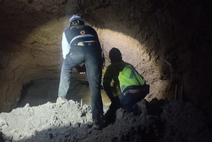 Intensifican labores de rescate para localizar a cuatro mineros atrapados en la mina Santa Fe, de Sinaloa