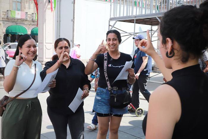 Intérprete a Distancia: Este es el servicio gratuito que permite comunicarse en Lengua de Señas