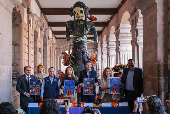 Invita Alfonso Martínez a festejos por Día de Muertos en Morelia