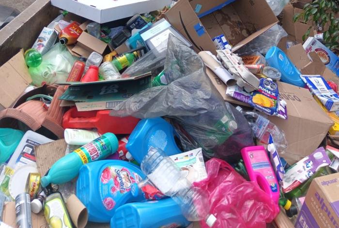 Invitan a separar residuos antes de entregarlos a recolectores de basura