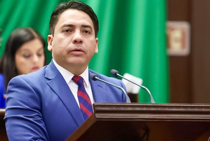 Iván Vera propone crear Comisión de Integración Familiar en ayuntamientos y SDIF para fortalecer el tejido social en Michoacán