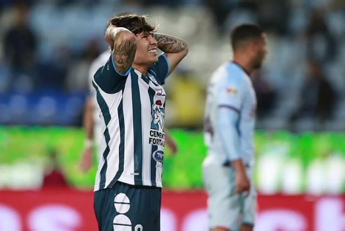 Javier ‘Chofis’ López fuera del Pachuca; no se especifican las razones