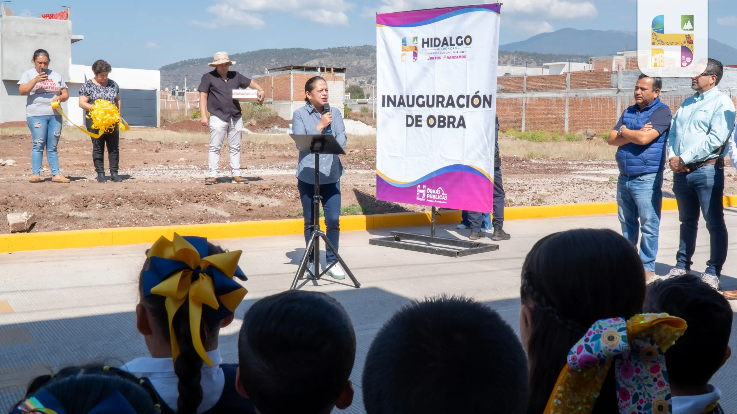 Jeovana Alcántar inaugura dos pavimentaciones en Ciudad Hidalgo y supera las 230 obras históricas en el municipio