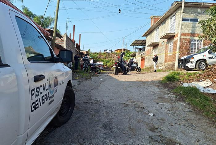 Joven muere a bordo de una ambulancia tras ser baleado, en la colonia San Juan Evangelista, en Uruapan