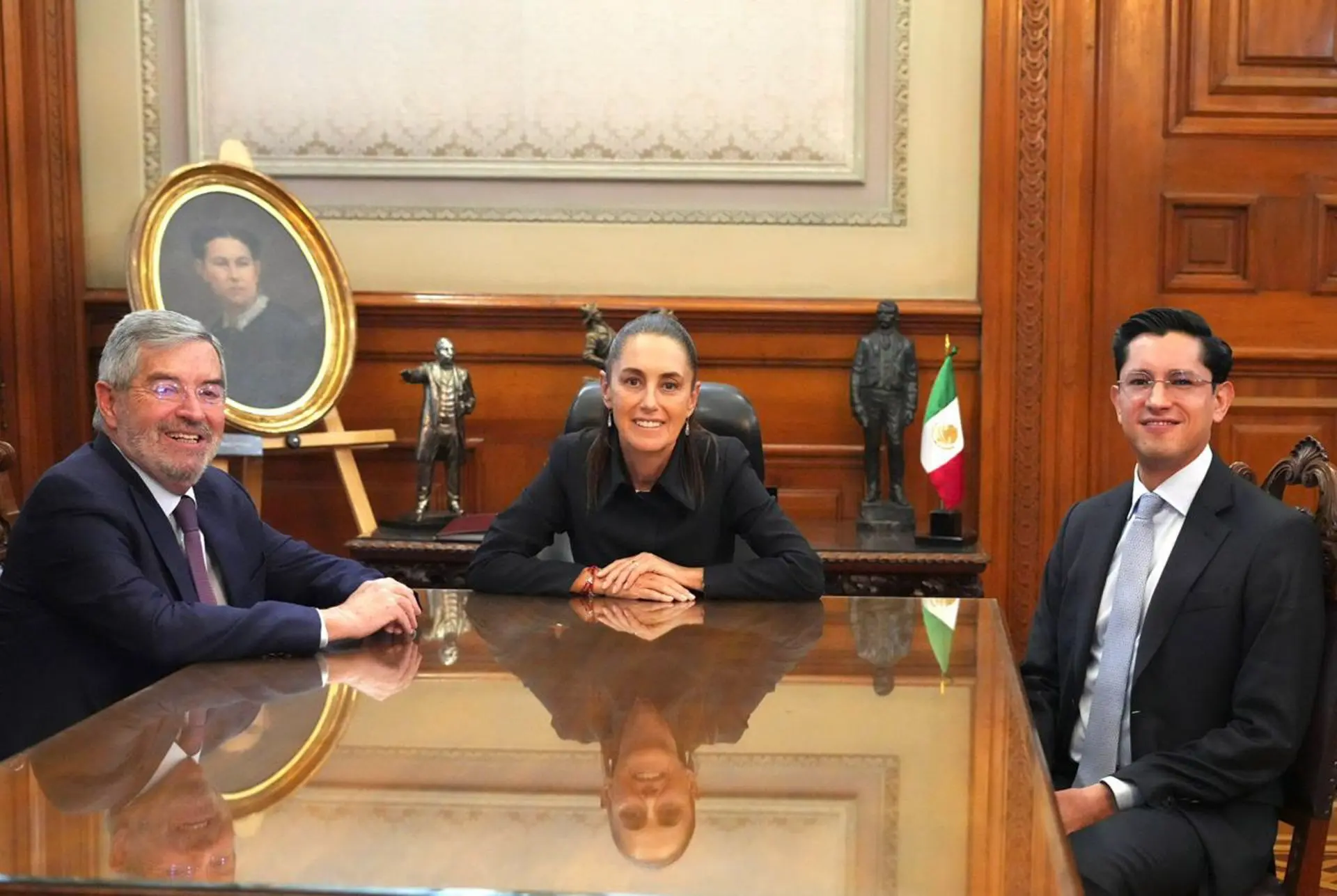 Juan Ramon de la Fuente deja la cancillería, llega a sustituirlo Roberto Velasco