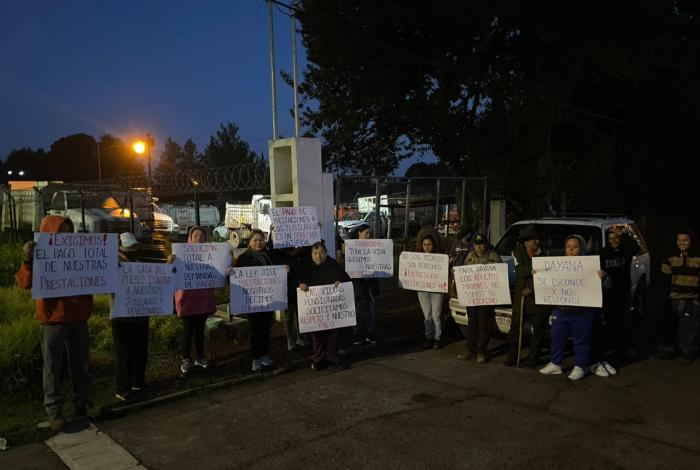 Jubilados, y viudas pensionadas del Ayuntamiento de Salvador Escalante se manifiestan para exigir sus derechos y prestaciones laborales