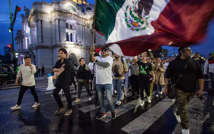 Jueces en México buscan frenar la reforma judicial mediante acciones globales