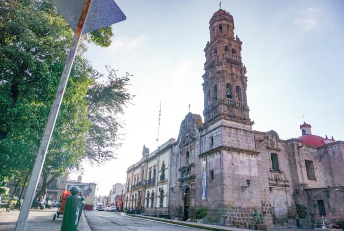 Jueves de frío, viento y calor en Michoacán