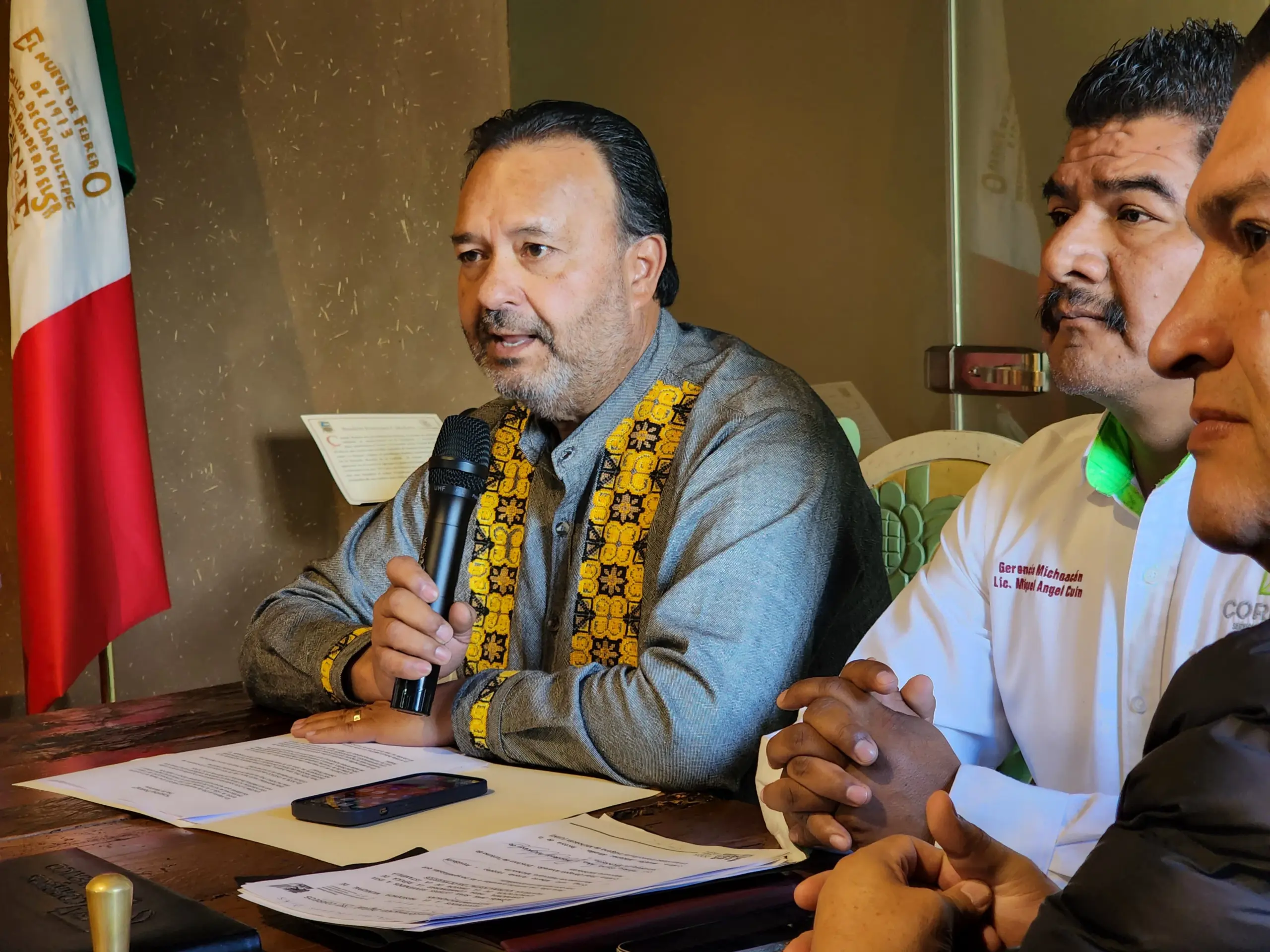 Julio Arreola inaugura la restauración de la Plaza Gertrudis Bocanegra en Pátzcuaro