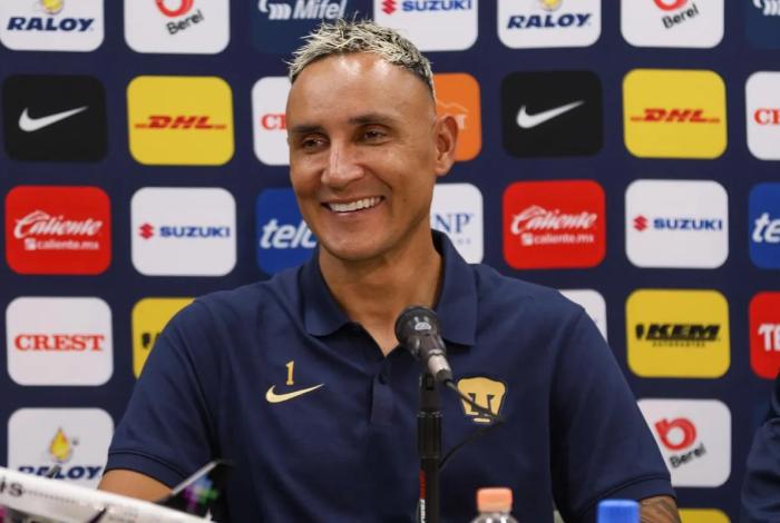 Keylor Navas es presentado con los Pumas de la UNAM