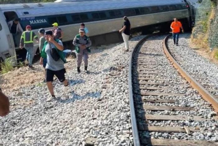La FGR continúa con integración de carpeta de investigación tras descarrilamiento del tren en Oaxaca