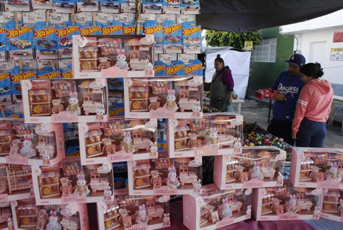 La Navidad, la temporada alta para el comercio informal en México