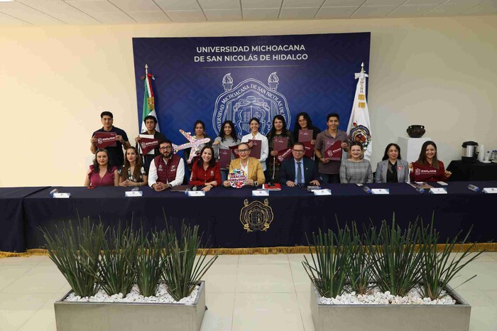 La proyección de estudiantes nicolaitas a nivel nacional e internacional enaltece a la UMSNH: Yarabí Ávila