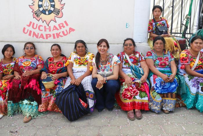 La transformación se construye con los pueblos indígenas: Gaby Molina