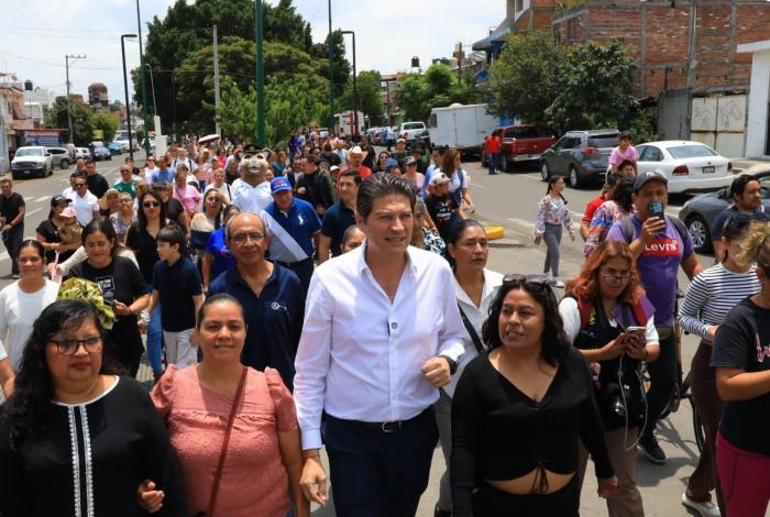 Las familias desplazan a la inseguridad en el parque lineal Quinceo 