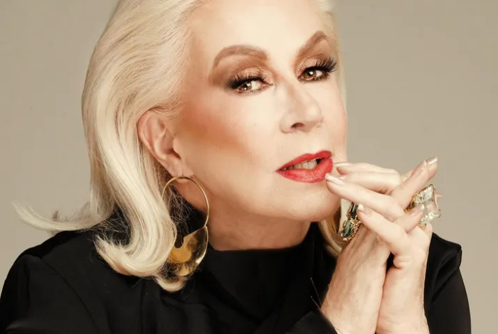 Laura Zapata reafirma distanciamiento con Thalía