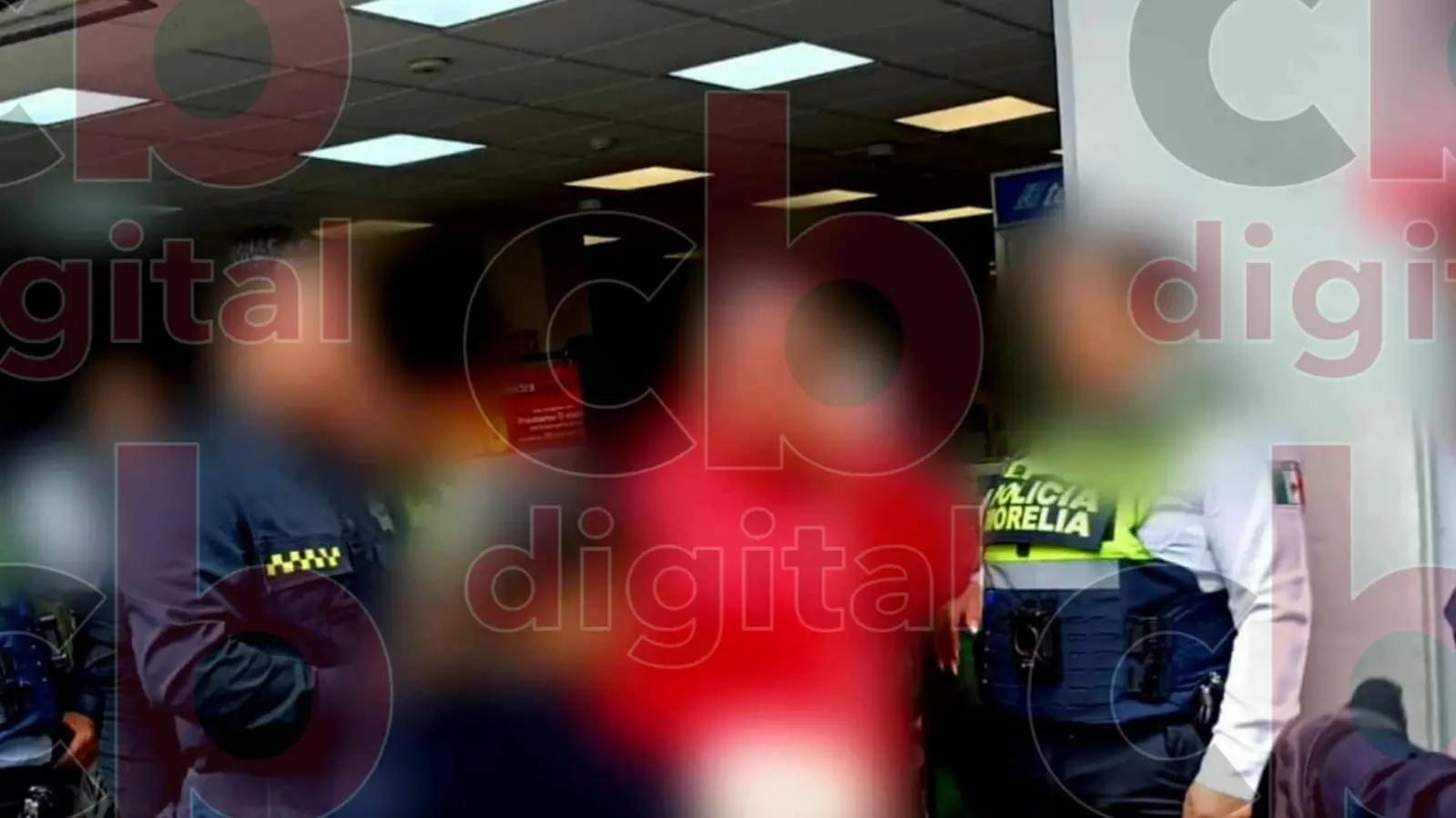 Le cambian 38 mil pesos por papeles afuera del Mercado Independencia