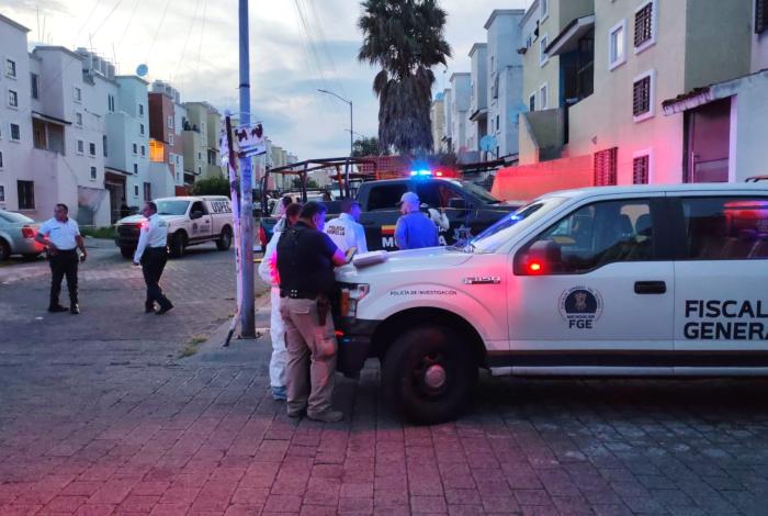 Le quitan la vid4 a un motociclista en Villas del Pedregal