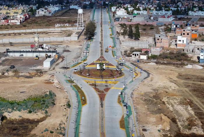Libre de baches: afirma Bedolla que la avenida Amalia Solórzano, en Morelia, durará 50 años