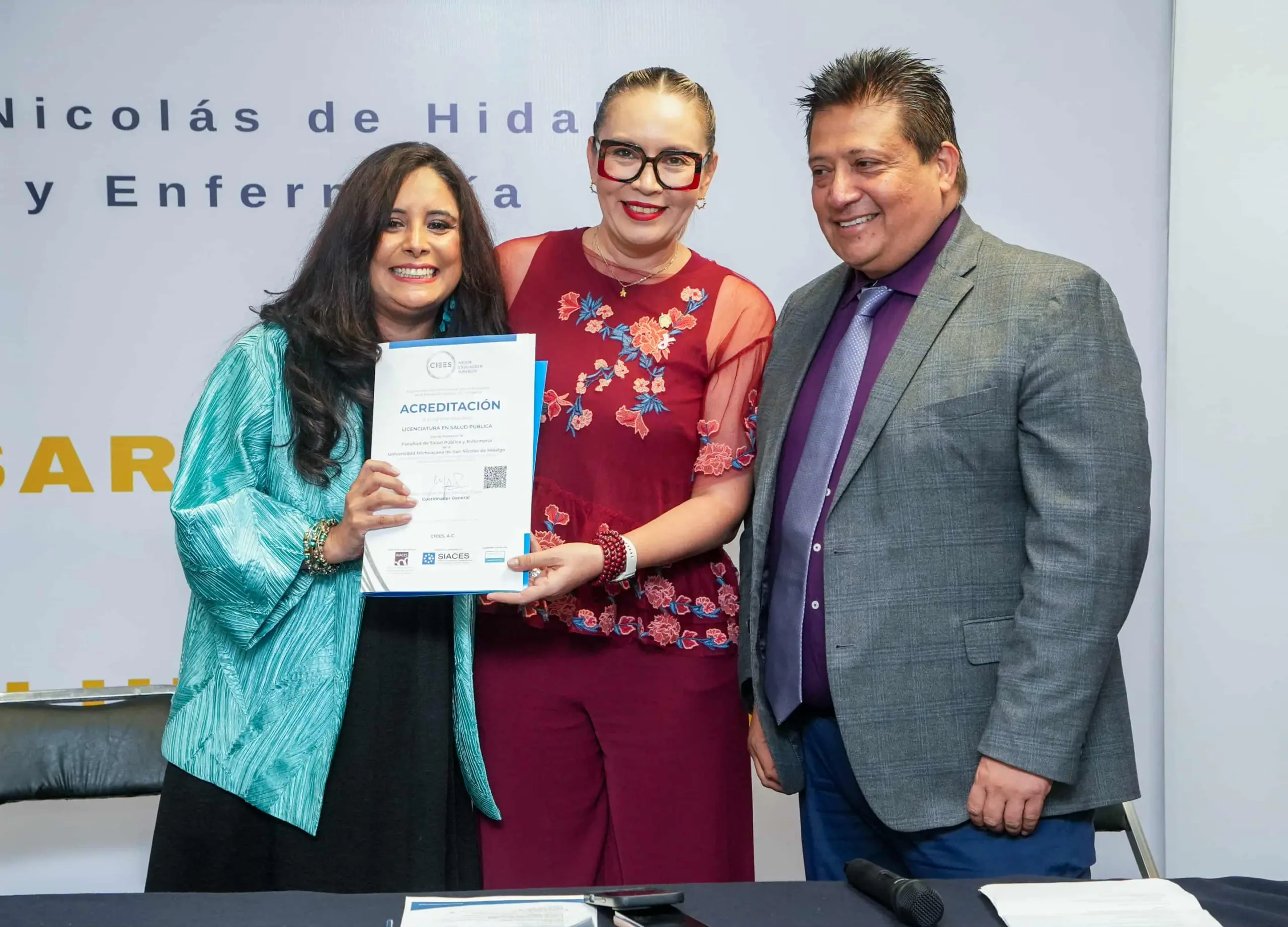 Licenciatura en Salud Pública de la UMSNH obtiene su primera acreditación; Yarabí Ávila recibe el dictamen por parte de los CIEES