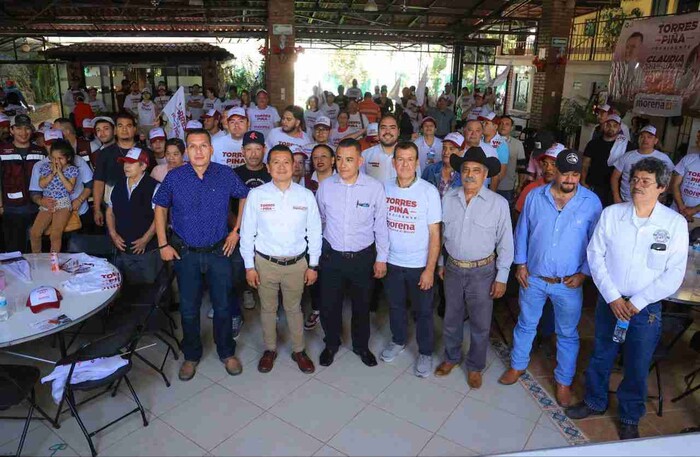 Líderes transportistas cierran filas con Torres Piña rumbo a Palacio Municipal