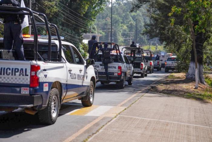 Listo y en marcha el operativo de seguridad Semana Santa 2026 en Ario; Yohana Mendoza da el banderazo inicial