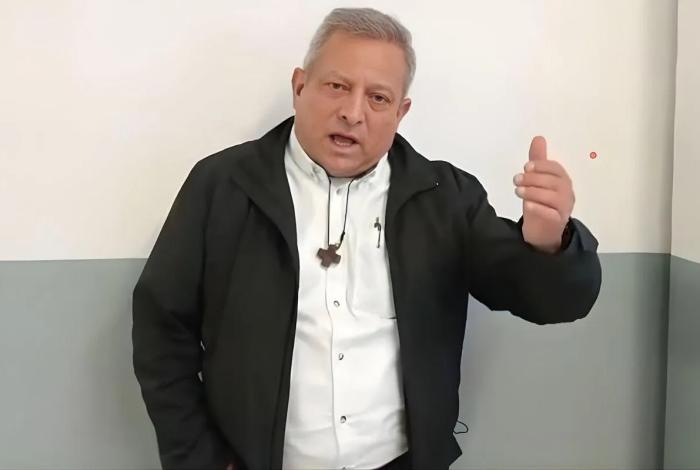 Llama Padre Goyo a rebelión fiscal en Michoacán, ante extorsiones