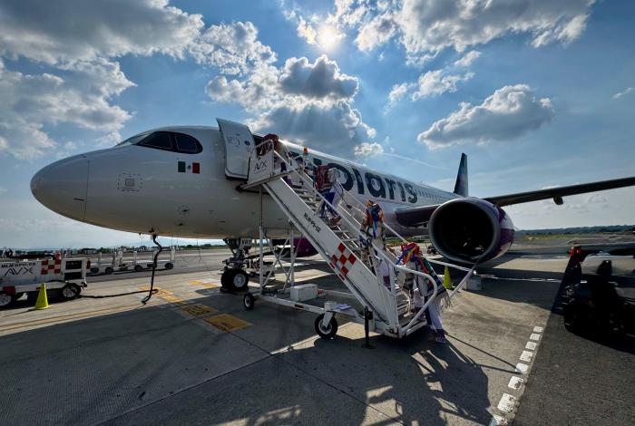 Llega primer vuelo Zihuatanejo-Morelia