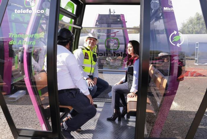 Llegan a Morelia primeras cabinas del teleférico; obra va al 48%: Bedolla