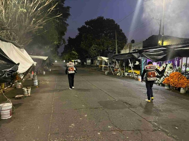 Lleva Barragán Échale una Mano Contra el Dengue a panteones de Morelia y a la isla de Janitzio