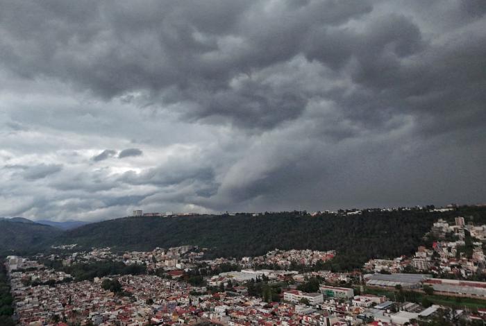 Lluvias fuertes sin daños significativos en el estado: Bedolla