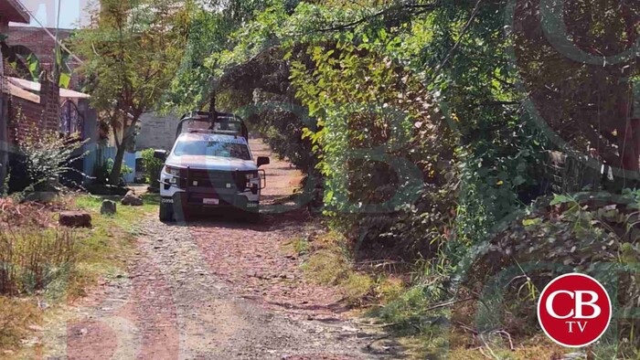 Lo queman vivo y abandonan en un predio de Jacona