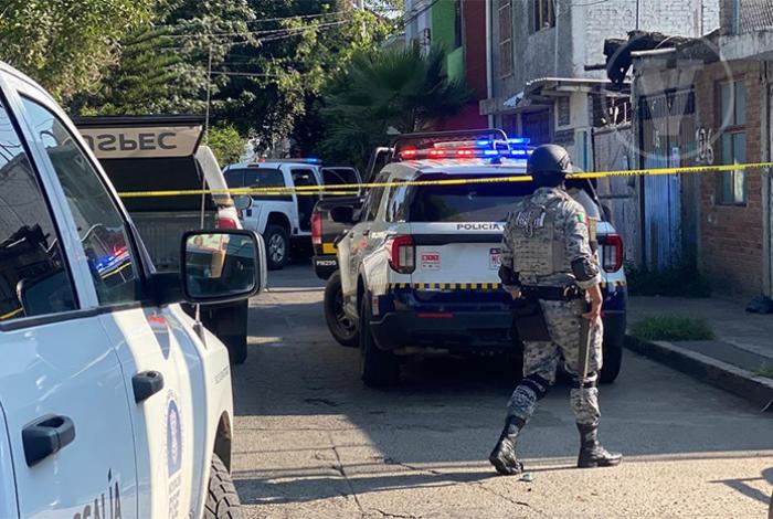 Localizan cadáver embolsado al norte de Morelia
